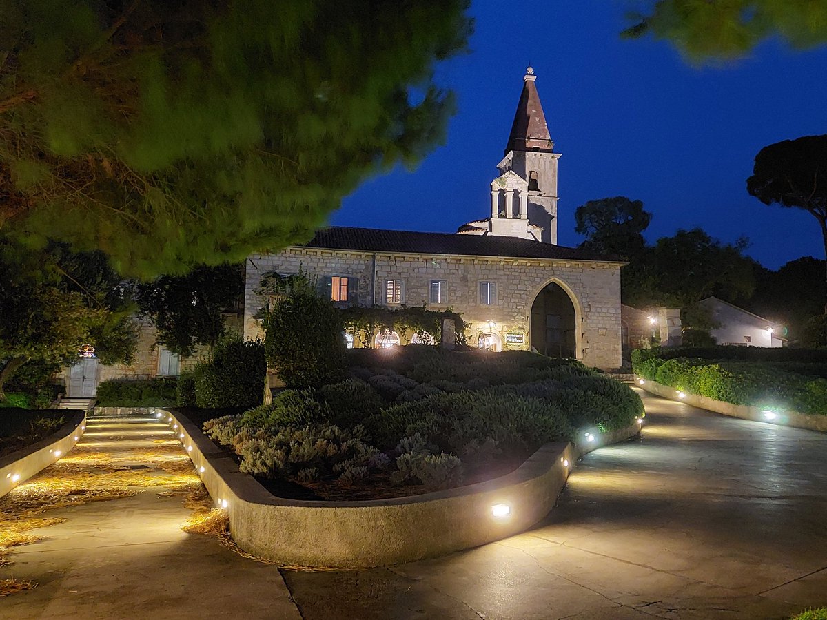 Maik Becker 🇺🇦 (@beckerman_maik) on Twitter photo On the way back home from very unique conference #hroug2023 in #Rovinj
Thank you <a href="/Hroug_Croatia/">HrOUG Hrvatska udruga Oracle korisnika</a> and <a href="/Davorranko/">Davor Ranković</a> for having us 👌😎
Thanks to all attendees and to all other speakers for nice discussions. Have learned a lot. Including authentic croation music 😉🤣 On the way back home from very unique conference #hroug2023 in #Rovinj
Thank you <a href="/Hroug_Croatia/">HrOUG Hrvatska udruga Oracle korisnika</a> and <a href="/Davorranko/">Davor Ranković</a> for having us 👌😎
Thanks to all attendees and to all other speakers for nice discussions. Have learned a lot. Including authentic croation music 😉🤣