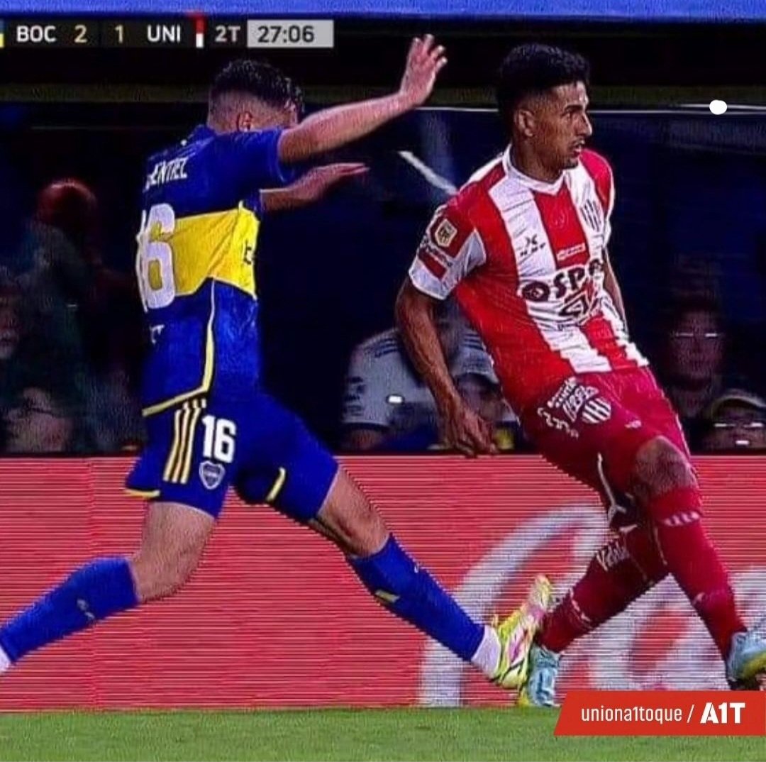 fermolinaSF's tweet photo. En que gasta más el club @BocaJrsOficial??
1- Jugadores/Cuerpo técnico 
2- Arbitros/VAR
3- Periodistas
Por algo el cántico popular reza: "Bosteros, cag....., así salen campeones" https://t.co/2CRWS6juHM