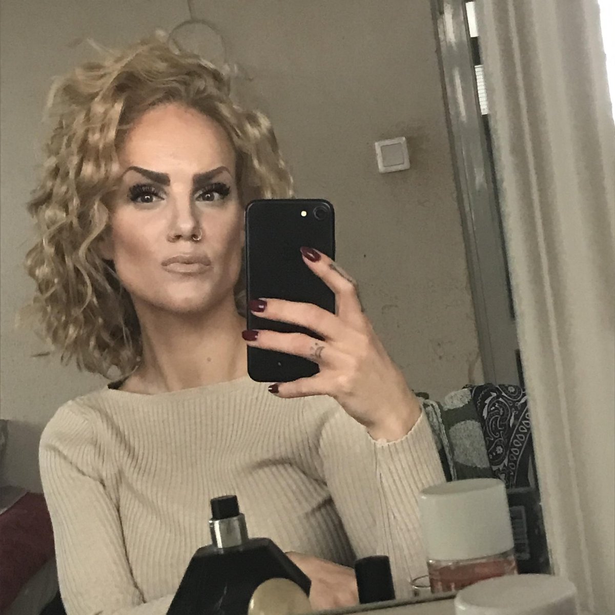 Aphrodite tweet media