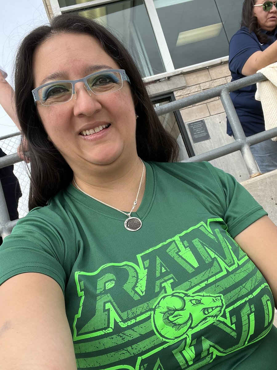 MAcosta_WDSBand's tweet photo. It’s a beautiful day for Area Marching Band Contest! Let’s Go @MontwoodRamBand!! #TeamSISD #SISDFineArts #MakeState https://t.co/N5jmh7JqEb