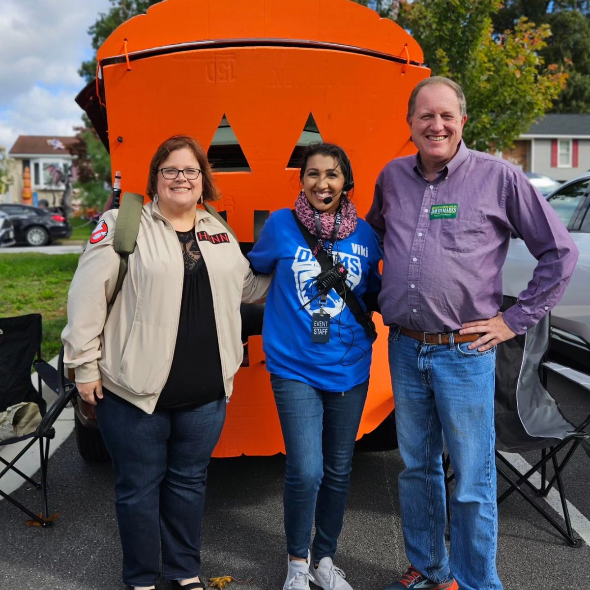 David Marks (@david_s_marks) on Twitter photo Happy to be spending this beautiful afternoon at the Orems Elementary PTA Trunk or Treat in Middle River with my colleague School Board member Julie Henn. Thank you to the parents and other volunteers who make this possible. <a href="/JulieHennBOE/">Julie Henn</a> Happy to be spending this beautiful afternoon at the Orems Elementary PTA Trunk or Treat in Middle River with my colleague School Board member Julie Henn. Thank you to the parents and other volunteers who make this possible. <a href="/JulieHennBOE/">Julie Henn</a>