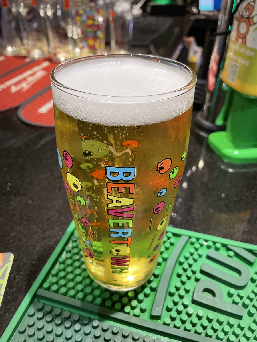 One b4 the bus homewards. Beavertown Neck Oil by <a href="/BeavertownBeer/">Beavertown Brewery</a>