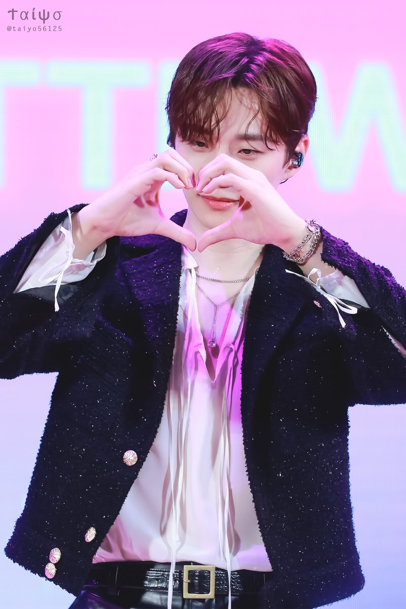 231021 롯데면세점 올나잇파티
URL → taiyo56125.tistory.com/46
#준호 #JUNHO #이준호 #LEEJUNHO