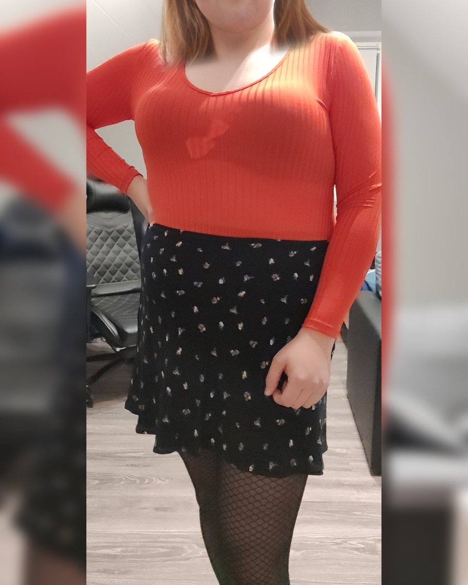 CD_Kerstin's tweet photo. Tried something new and also some leg/ foot content again 🙈
#redbody #skirt #tights #fishnets #body #female #fashion #ootd #leg #foots #crossdresser #germancd #maletofemale #transformation #boytogirl #femboi #crossdressday #crossdressing https://t.co/pYhDf2z4WT