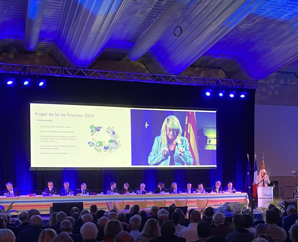jjbascoul's tweet photo. ouverture par son président Edmond Jorda du 65ieme congrès de l’#AMF66 @leDepartement66 les catalans sont là 🟠🟡! @ENGIEgroup @ENGIEGreen aussi! avec la présence de Madame la ministre @FaureDominique 🇫🇷 https://t.co/Y7k877vdKU