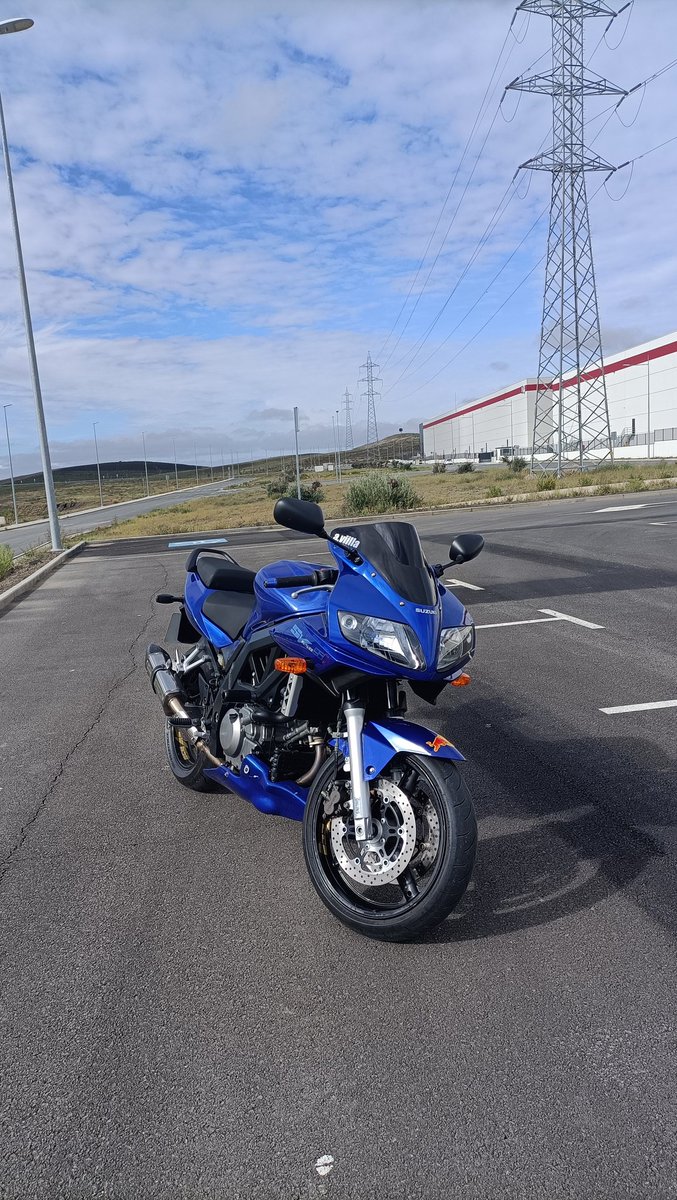 Cada vez que la arranco, me siento como el niño pequeño que alguna vez fui soñando en tener una moto sabiendo que podría ser imposible