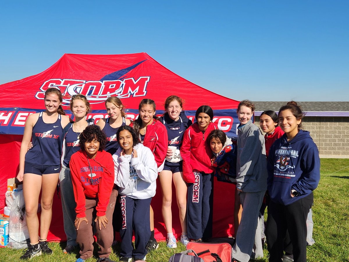 IHSA Regionals <a href="/Hampshire/">Paul Riddell</a>! SE⚡️🌪 XC runners🏃‍♀️! Congrats Maya and Karla for qualifying for sectionals! 
#regionals #sexc #rollstorm #thisishowweroll