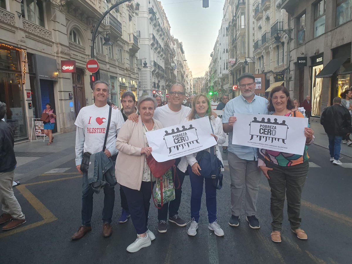 Valencia Cáritas tweet media