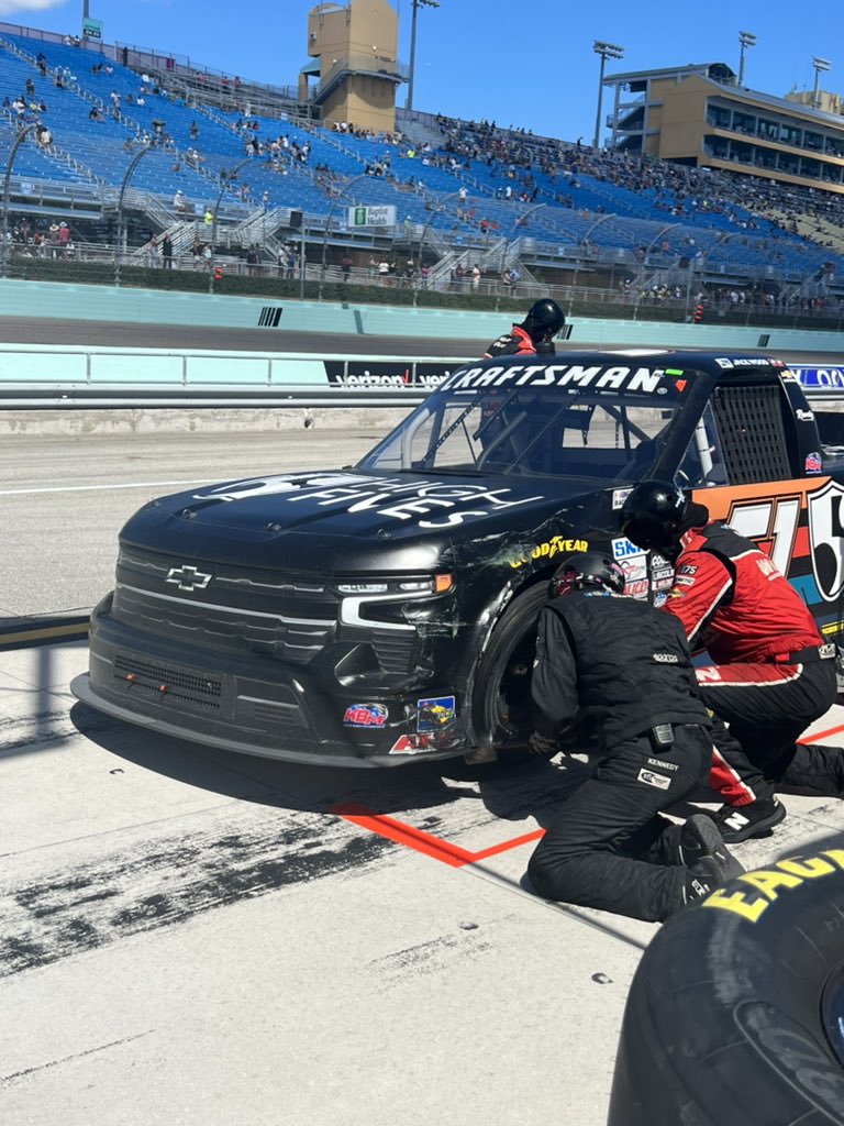 The 51 team goes to work repairing some front end damage on <a href="/DriverJackWood/">Jack Wood</a> @Hi5sFoundation Silverado. Damage appears to be minimal.