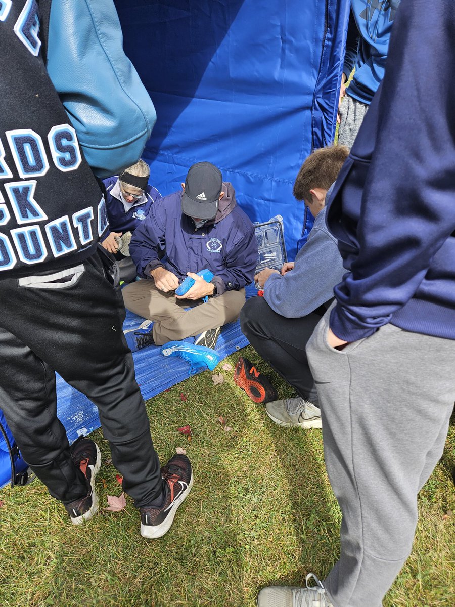 LepsAD's tweet photo. Let's go Louisville Leopards! Cross Country Districts at GlenOak.  Girls at 1:30.  Boys at 2:15. https://t.co/xsB63thpMB