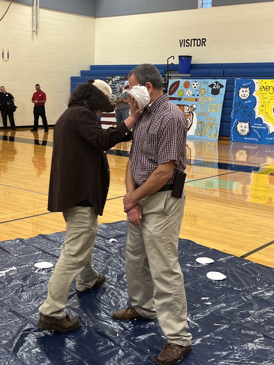 LCMR Homecoming Rally (indoors) 2023. ⁦@lowercapemay⁩