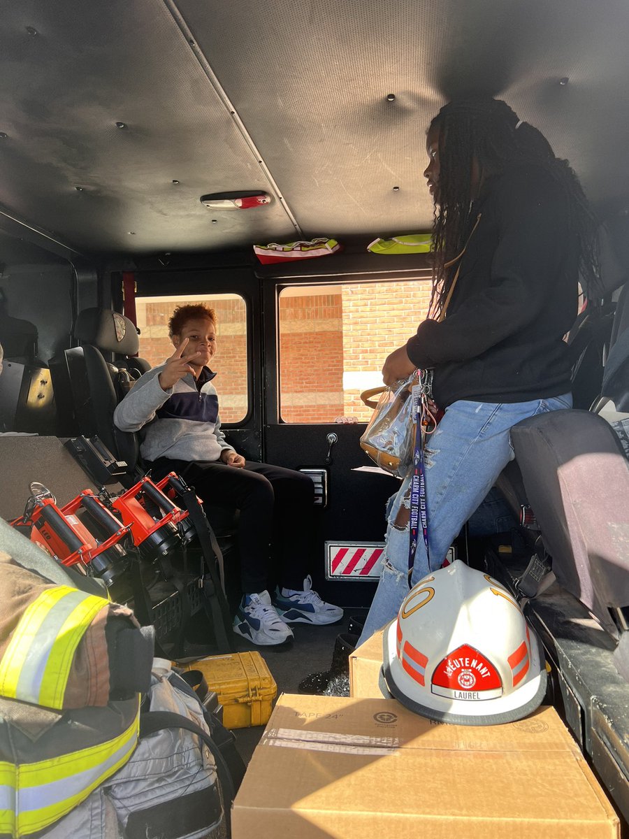 Keshia Saavedra (@ksaavedra1188) on Twitter photo #FireSafetyAwarenessMonth <a href="/laurelfiredept/">Laurelfiredept</a> <a href="/catinabutler14/">Cece Butler</a> <a href="/david_m_gant/">David Gant</a> <a href="/DCT0813MD/">Dante Thomas</a> <a href="/kristiezw/">Kristie Wooddell</a> <a href="/BenitoKomadina/">Benito.Komadina@Lowes</a> #FireSafetyAwarenessMonth <a href="/laurelfiredept/">Laurelfiredept</a> <a href="/catinabutler14/">Cece Butler</a> <a href="/david_m_gant/">David Gant</a> <a href="/DCT0813MD/">Dante Thomas</a> <a href="/kristiezw/">Kristie Wooddell</a> <a href="/BenitoKomadina/">Benito.Komadina@Lowes</a>