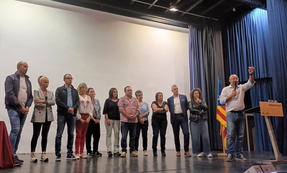 Enhorabona a la nova Executiva Regional d'ERC a les Terres de l'Ebre @ERCEbre avui escollida per la militància al Cinema Victòria #elPerelló.