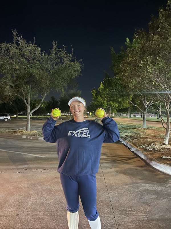 Excel Elite - Gloria 18u (@excelelitedfw) on Twitter photo 🚨 HR ALERT x 2🚨
2024 @smyth_lindsy12 <a href="/UARMSoftball/">UARM Bucks Softball</a> commit going yard x 2 at the TWU Fall exposure!
<a href="/rose_gloria2/">Rose. Gloria</a> <a href="/UARMSoftball/">UARM Bucks Softball</a> 🚨 HR ALERT x 2🚨
2024 @smyth_lindsy12 <a href="/UARMSoftball/">UARM Bucks Softball</a> commit going yard x 2 at the TWU Fall exposure!
<a href="/rose_gloria2/">Rose. Gloria</a> <a href="/UARMSoftball/">UARM Bucks Softball</a>