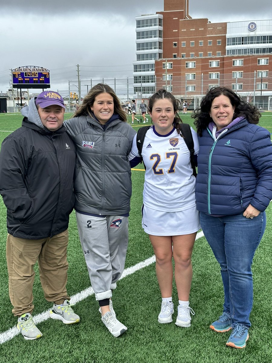 Obee95's tweet image. Family reunion at Laurier today.  27 South visits 27 North…..