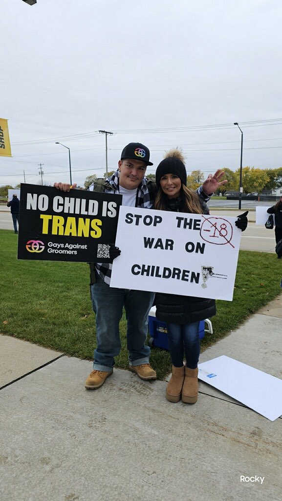 scarlett4kids's tweet image. Thank you Representative Nate Gustafson and Representative @johnmacco 
For standing with us and fighting for the protection of Wisconsin's kids🙌🏽