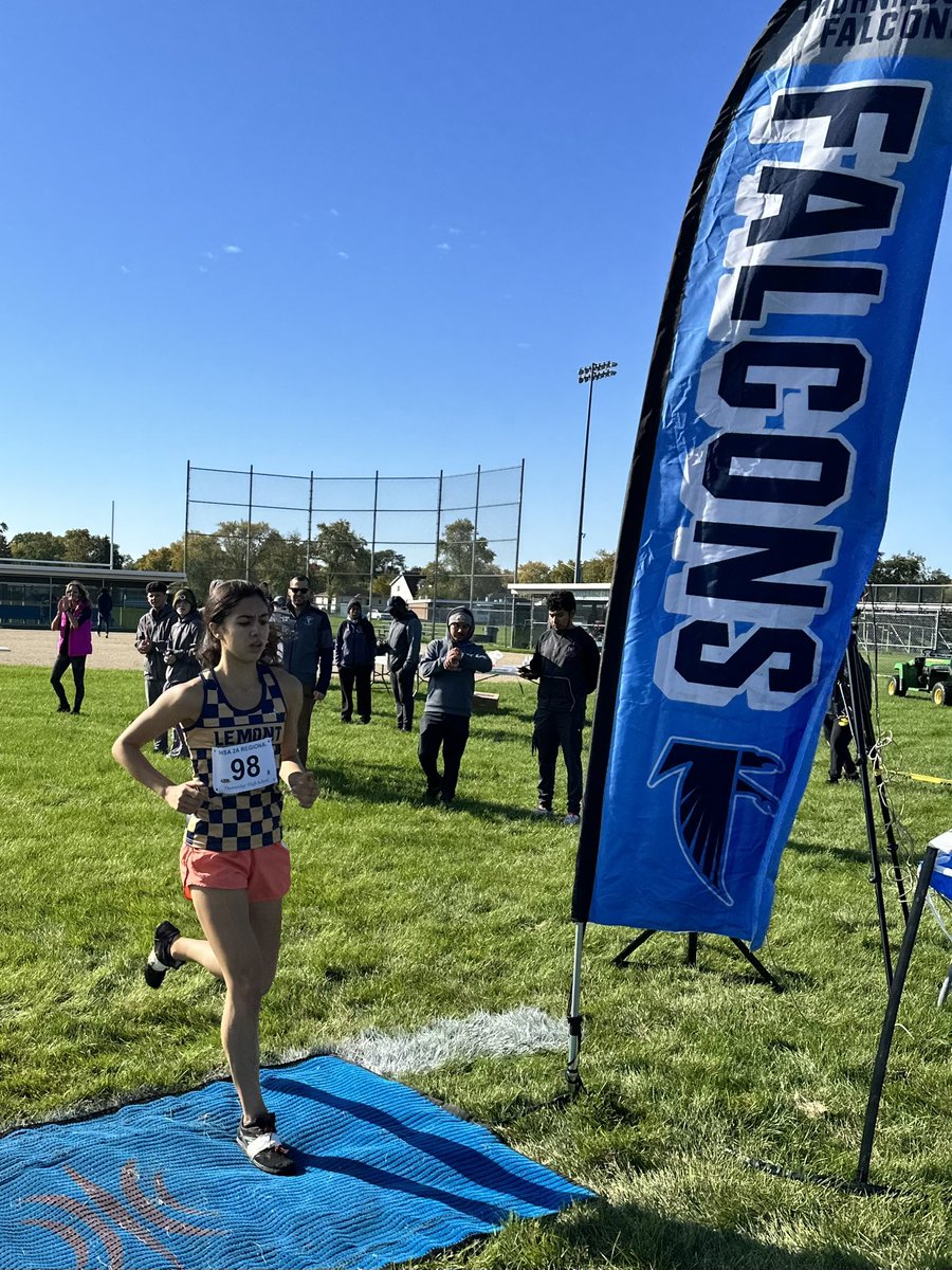 2023 IHSA Thornridge XC Regional Champs! Niki Tselios (jr) 1st Place and Maggie Davey (so) 2nd Place are All-Regional runners #WeAreLemont