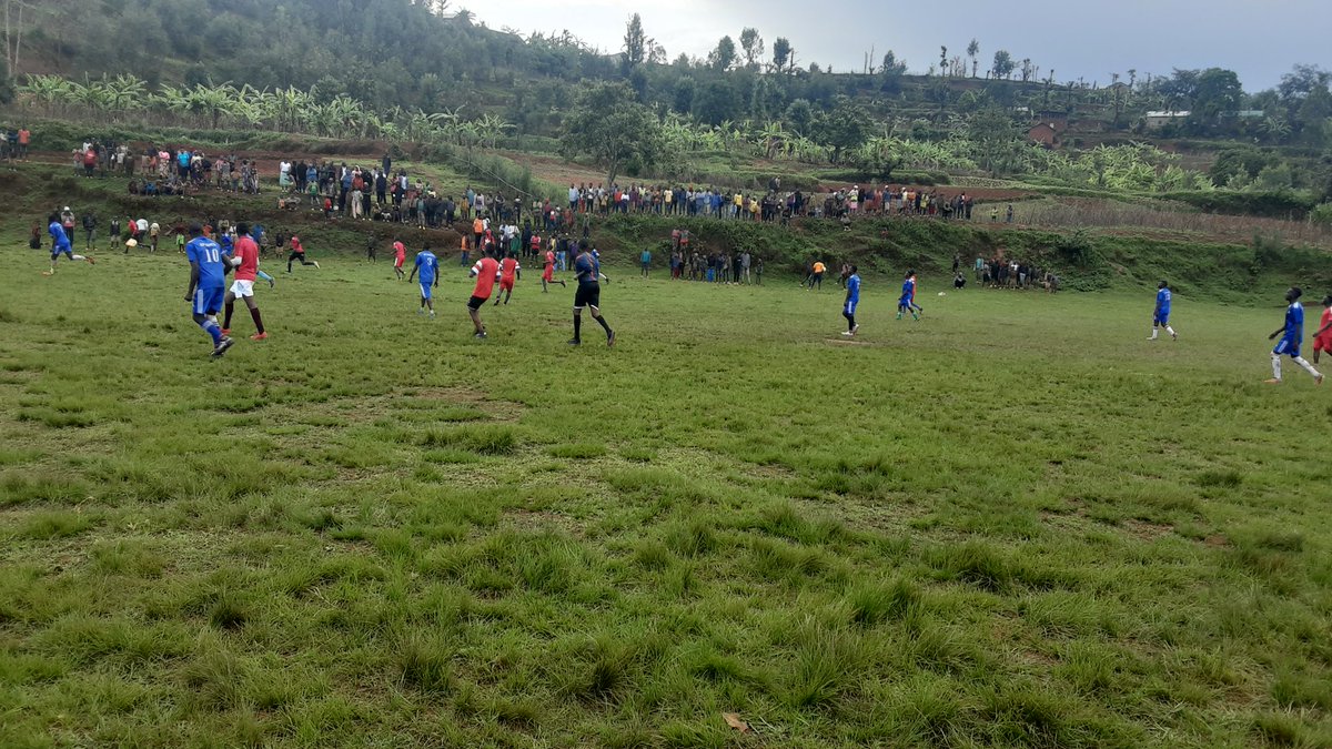 Ikivejuru_1's tweet photo. 📣⚽️ we are #NyaruguruFootball @Nyarugurufoot @NyaruguruDistr #MuniniLegacyFootBall 🚨 1/8 Cy'Amarushanwa ya football mu kwezi kwahariwe Ubumwe n'Ubudaheranwa bw'Abanyarwanda. 
FT: #Munini 5:0 #Busanze✍✍ https://t.co/S18nm5TK3M