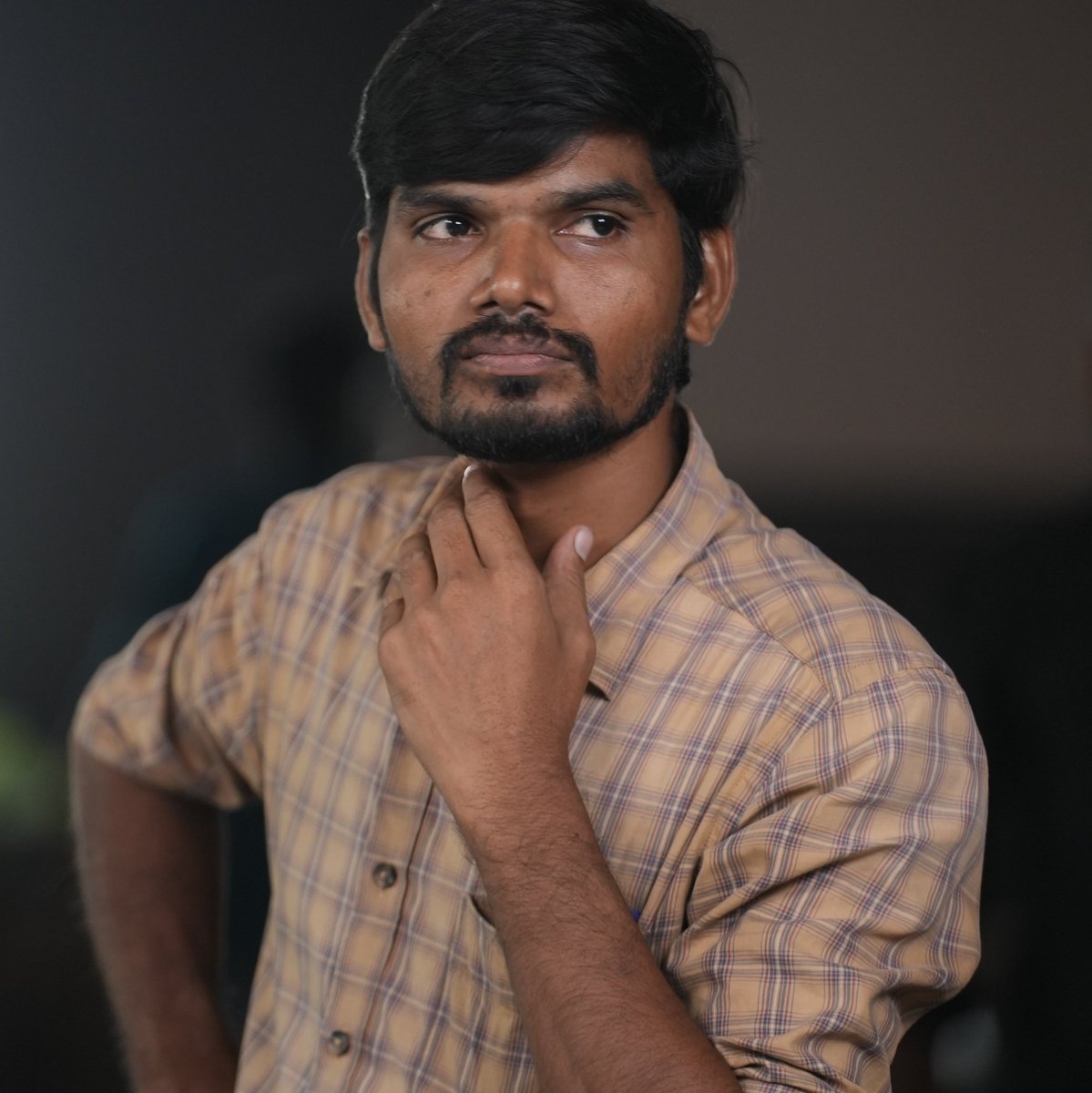 Ashokselvan_C's tweet photo. #NewProfilePic https://t.co/KqNhPw2N7I