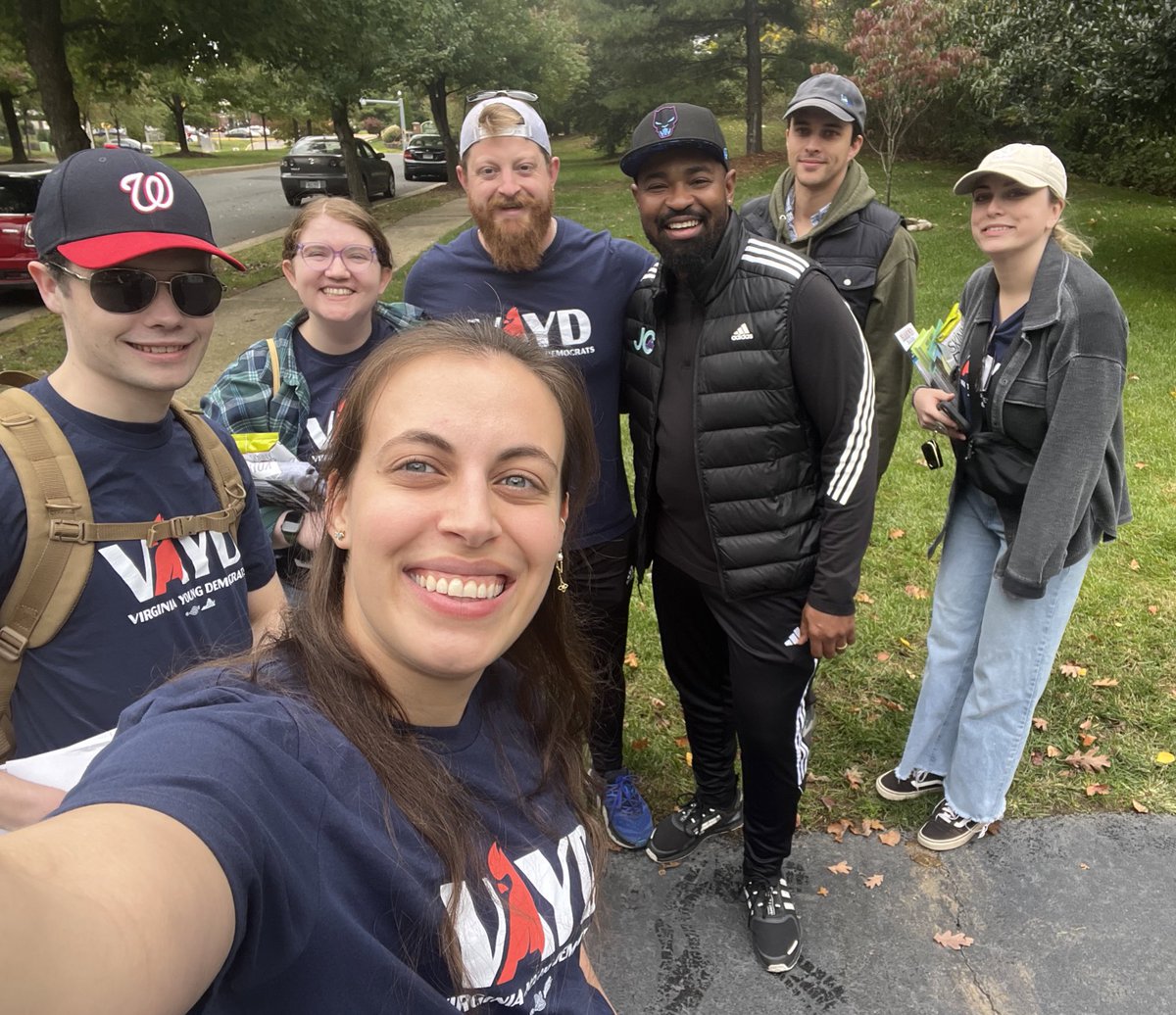 eve_levenson's tweet photo. ๐In Fredericksburg VA today with @VAYD to get out the (early) vote for @JoshuaCole and @joelgriffinva! ๐ณ๏ธ๐ฃ๏ธ
#VADemsVoteNow https://t.co/MwEqtV9d3r