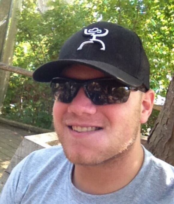 smoking919's tweet photo. A fat wad of tobacco in your jaw anywhere you damn well please is supremacy https://t.co/2VfdX5vBrG
