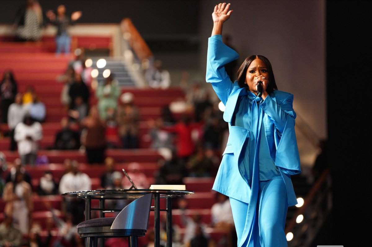 FirstLadyJakes's tweet photo. Friends, failure doesn't define you. Strengthen your relationship with Jesus, and learn from your losses! ๐โฏ
Pastor @SJakesRoberts' masterful message, #OwnYourLesson, provided some valuable insights. You can watch the entire sermon on https://t.co/b1NN4Kbx5q https://t.co/MDUPzNs4s5