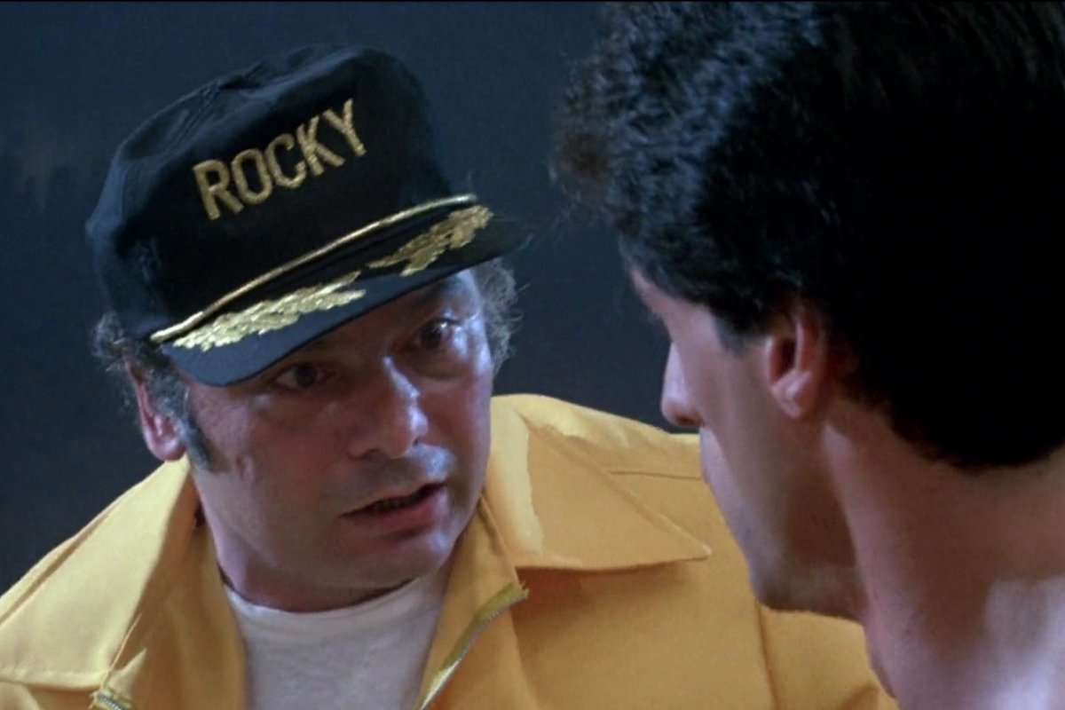 Nos deja a los 83 años el eterno #BurtYoung mítico cuñado Paulie de Rocky y rostro reconocido en un sinfín de films. 

DEP