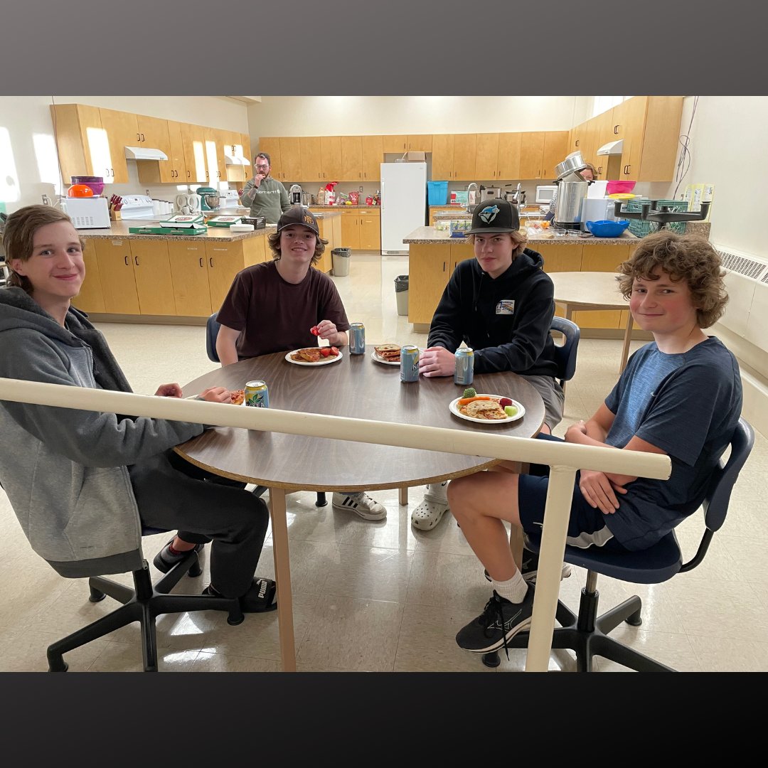 MorrinSWAT's tweet image. This week, 21 of our #SWAT members met for an after-school planning session to map out what the rest of our school year looks like. 

Lots of exciting things are coming up - starting with Halloween - stay tuned!

@MorrinProud #MorrinProud #studentwellness #schoolculture #fun