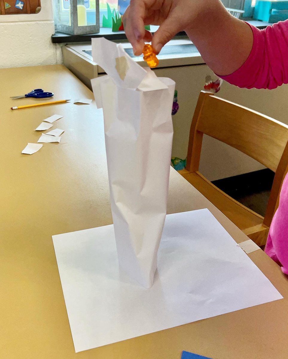 HenRyCreated's tweet image. We voted on which variables to change for our latest STEM challenge! Instead of 5 pieces of paper and 12 in. of tape, we tried 3 pieces of paper with 18 in. of tape! #engineeringdesign #engineeringdesignprocess #stem