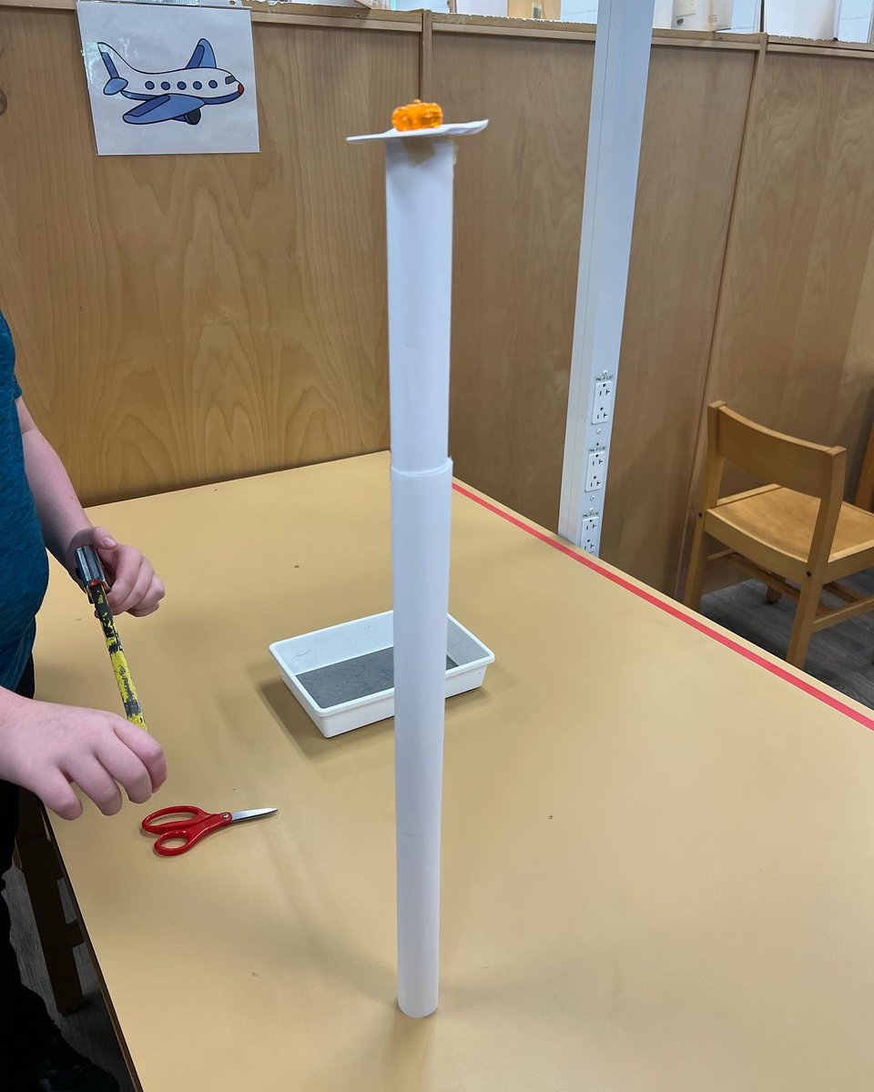 HenRyCreated's tweet image. We voted on which variables to change for our latest STEM challenge! Instead of 5 pieces of paper and 12 in. of tape, we tried 3 pieces of paper with 18 in. of tape! #engineeringdesign #engineeringdesignprocess #stem