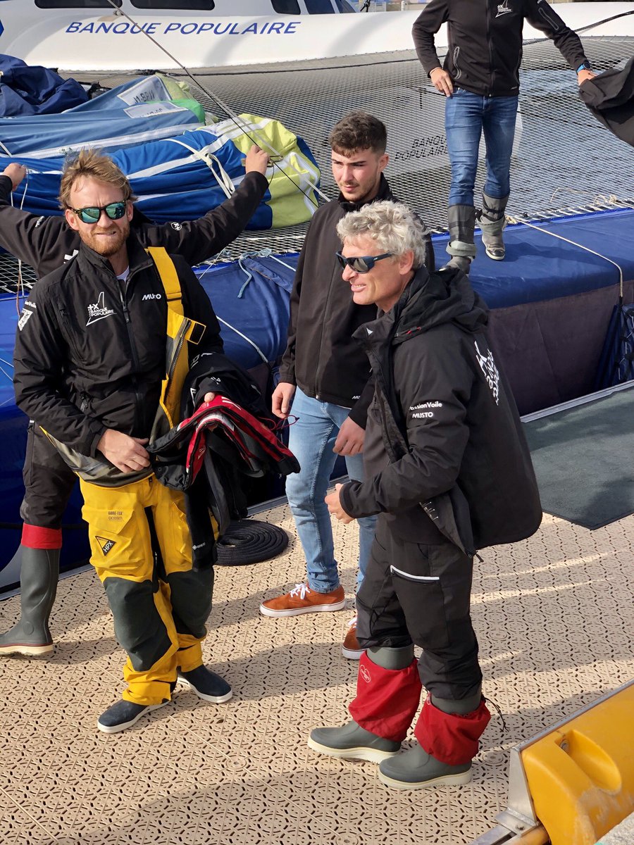 LHsansfiltre's tweet image. La team @VoileBanquePop   #hardwork 💪💪 @UltimBoat 
@TransatJV 2023 @LH_LeHavre @lehavreetretat @FFVoile 
#ultim #trimaran #ponton #team #transatjacquesvabre #lehavre #halage #cordages #zodiacs #skippers #coskipper #skipper #navigateurs #voile