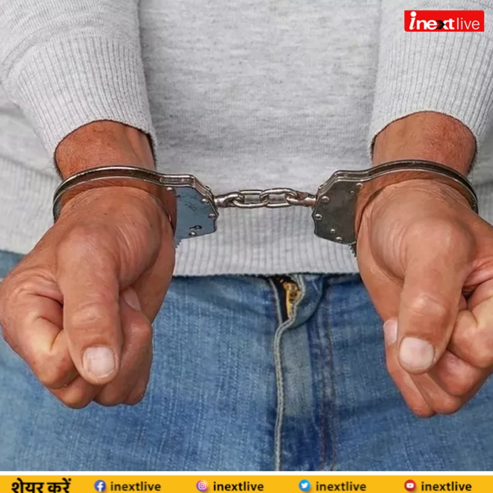 #Gorakhpur महिलाओं से केस दर्ज कराकर करता था जालसाजी, ठगी के शातिर अपराधी को शाहपुर पुलिस ने दबोचा

#Gorakhpurnews #Thugs #Arrest 

Via : <a href="/syedsaim_rauf/">Syed Saim Rauf</a>