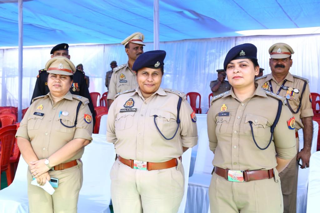 Cop_Manisha's tweet photo. At police line, Lucknow https://t.co/tPKaeXjhFp