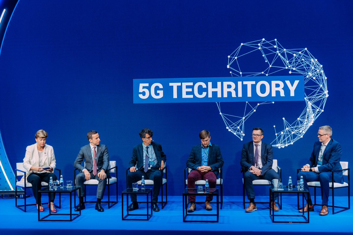 Discussing 24/7 connectivity of defence forces at the @5GTechritory Forum. #5G is a game changer in defence sector, enabling critical missions & solutions: Threat detection using drones, sensors; mission management systems; critical communication for first responders and others.