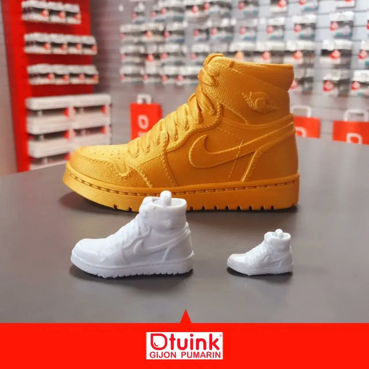 GijonTuink's tweet photo. 📣 El #GreatestPrint de la semana ➡️ Las #zapatillas más icónicas de la historia 👟 #Nike #AirJordan1 a diferentes escalas, impresas en #3D por @AsturMaker, con #Filamento3D y #Resina🔝 de @smartmaterials3
#Tuink3D #Impresión3D #Impresora3D #ArtilleryGenius #AnycubicPhotonMonoX https://t.co/mYThY8LrGg