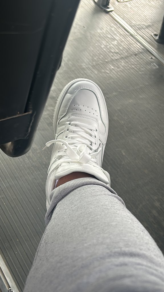 Mis tenicitos están precioso 👟👟