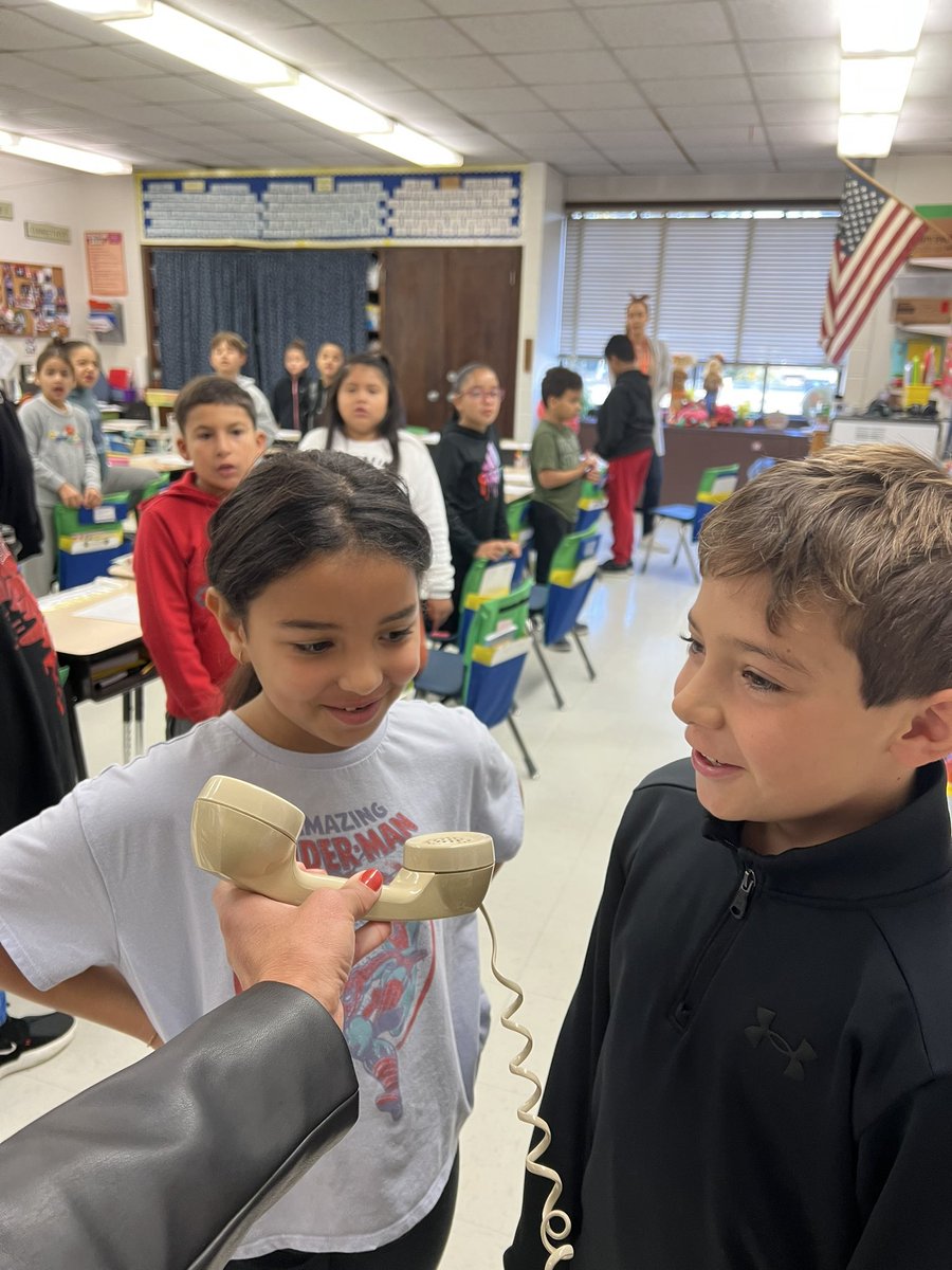StadleyRough's tweet photo. Morning Announcements in Mrs. Ireland's #thirdgrade has been super fun this week! #STRfun #STRpride 💙🐴 https://t.co/E92656g2bs
