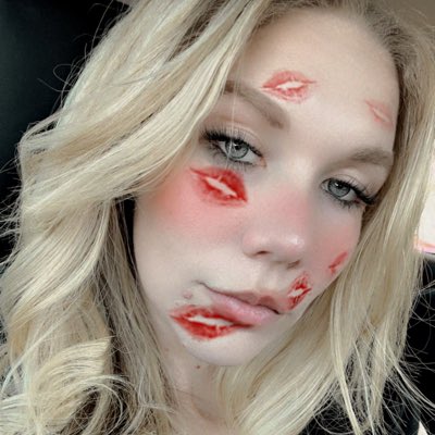 St0ner_Babe22's tweet photo. #NewProfilePic https://t.co/KUbDqW76cN
