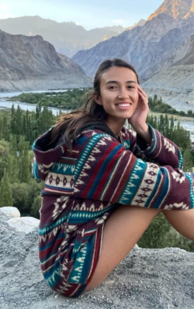 Noa is also held hostage by the hamas. 
I am trying not to think of it because otherwise, I can't breathe.
We must bring the hostages back. 
Only international pressure can help. 
Soon, it will be too late. 
#hamasiISIS