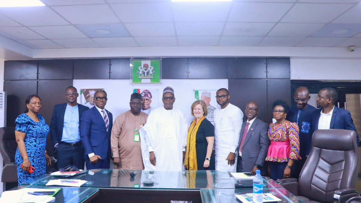 muhammadpate's tweet photo. Effective political leadership and programmatic ownership of health interventions by Government and development partners requires strong governance systems. Our discussion with @MSHMarian and team of Management Science for Health @mshnigeria was on Health System Financing, Value Chain & Health Security  and Health Workforce. 

We are adopting sector-wide approaches (SWAPs) to optimize national and development partner resources to save lives, deliver affordable quality services and achieve more equitable health outcomes for all Nigerians.