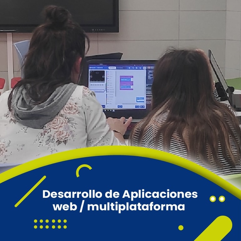cipestella's tweet photo. Varios estudiantes de los ciclos online de Desarrollo de Aplicaciones Web y Desarrollo de Aplicaciones Multiplataforma participaron ayer en una jornada presencial voluntaria en el instituto dónde repararon los conceptos básicos de la programación orientada a objetos. https://t.co/2uJMjnLH1F