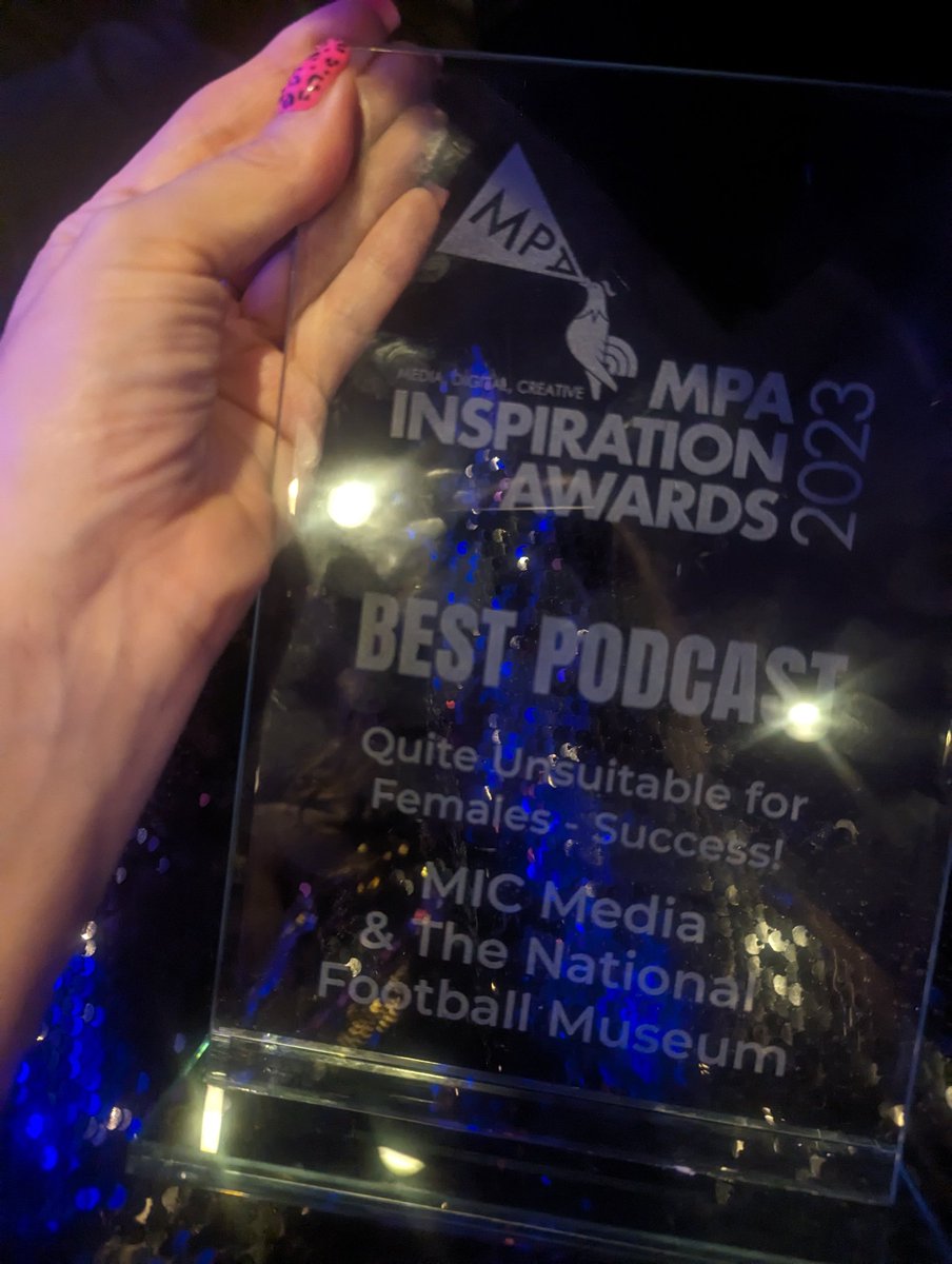 Has anyone got a carrier bag for this?

#mpawards23