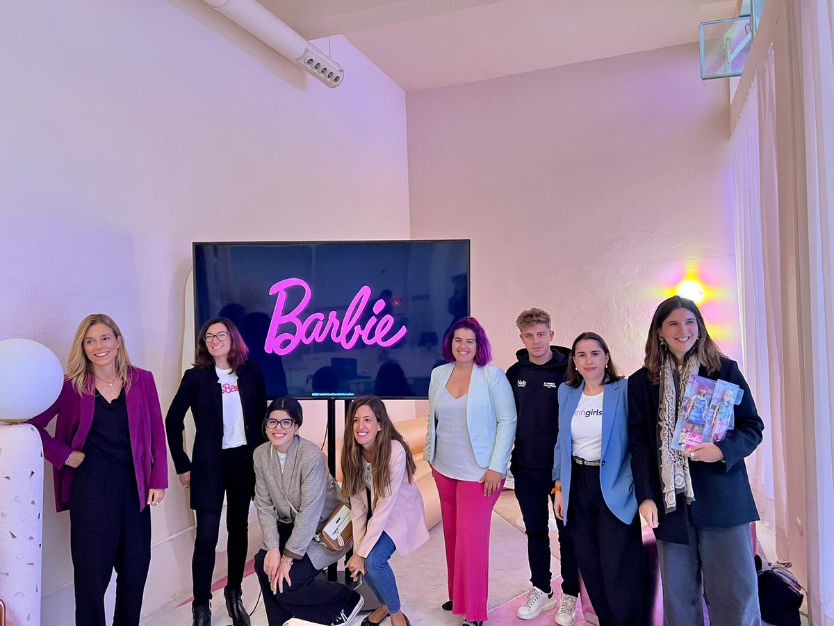 #Barbie The Dream Gap cumple 5 años🥳Un proyecto que busca cerrar la brecha de sueños y conseguir el compromiso de la sociedad impulsando a las niñas a nivel global. Gracias @barbie y @mattel por vuestra labor y el apoyo a las #NiñasSinLimites y a nuestra voluntaria Nerea Luis💛