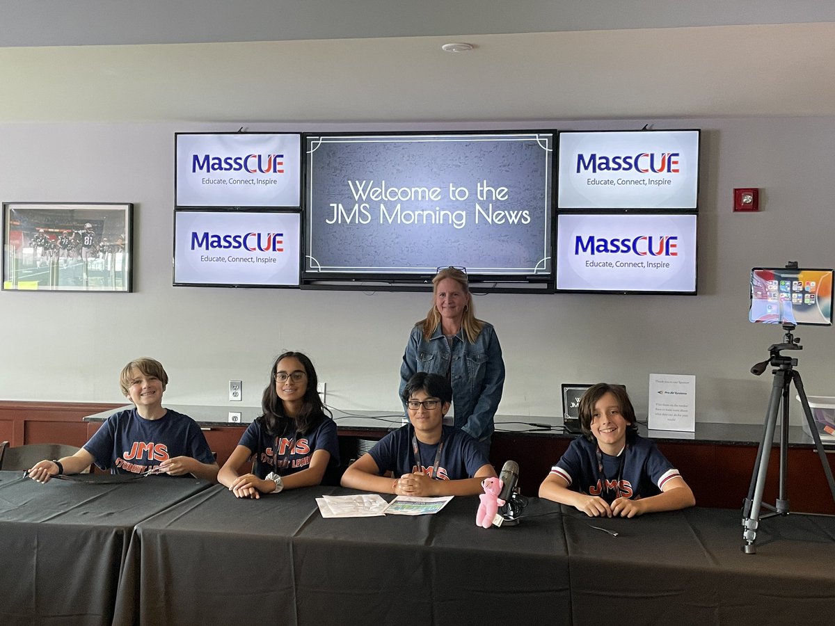 Learning about student newscasts from our very own JMS Morning News team!  @JohnsonNews @demidoggy @PublicWalpole #MassCUE