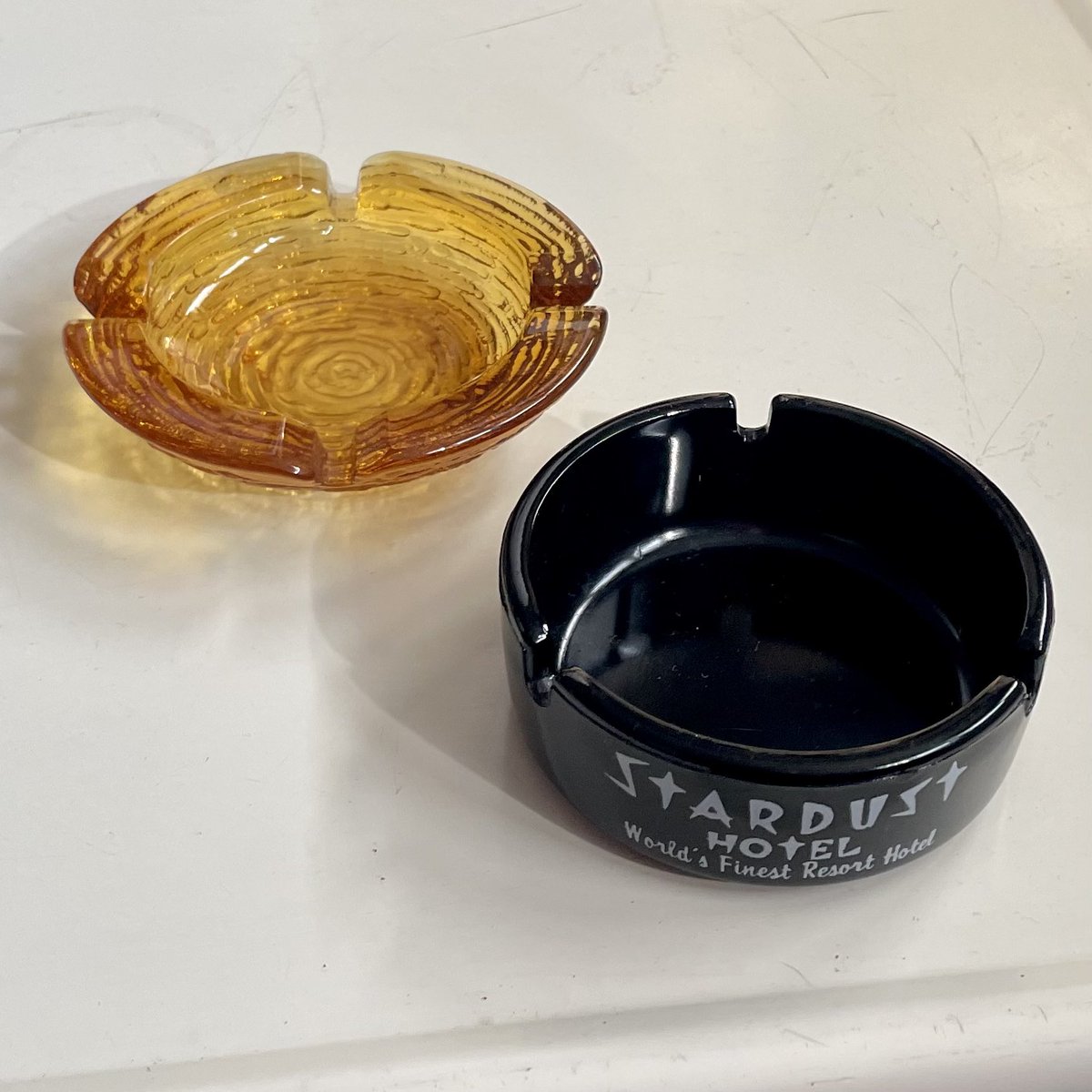 Check out today’s items to find at the @PGHVintageMixer…we have a terrific selection of #vintageashtrays…whether you’re looking for #kitschy, beautiful, or practical…one of these would look great in your living room, game room, office, etc. #vintage #pittsburgh #ashtray