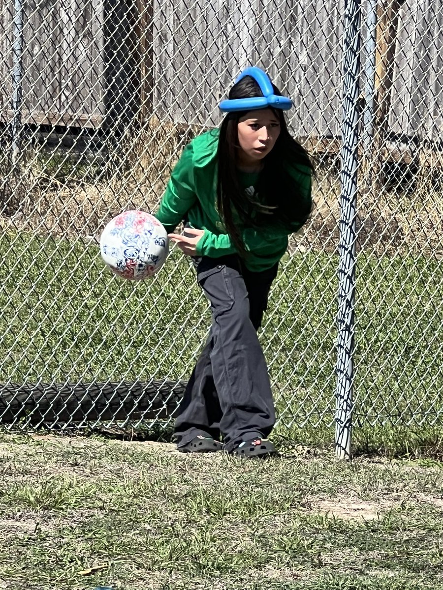 falls_wsoccer's tweet photo. Having fun our @cyfallshs Homecoming Tailgate Carnival by a teaming up with @CyFallsSoccer with a soccer shootout booth! https://t.co/OMagQMtRTv