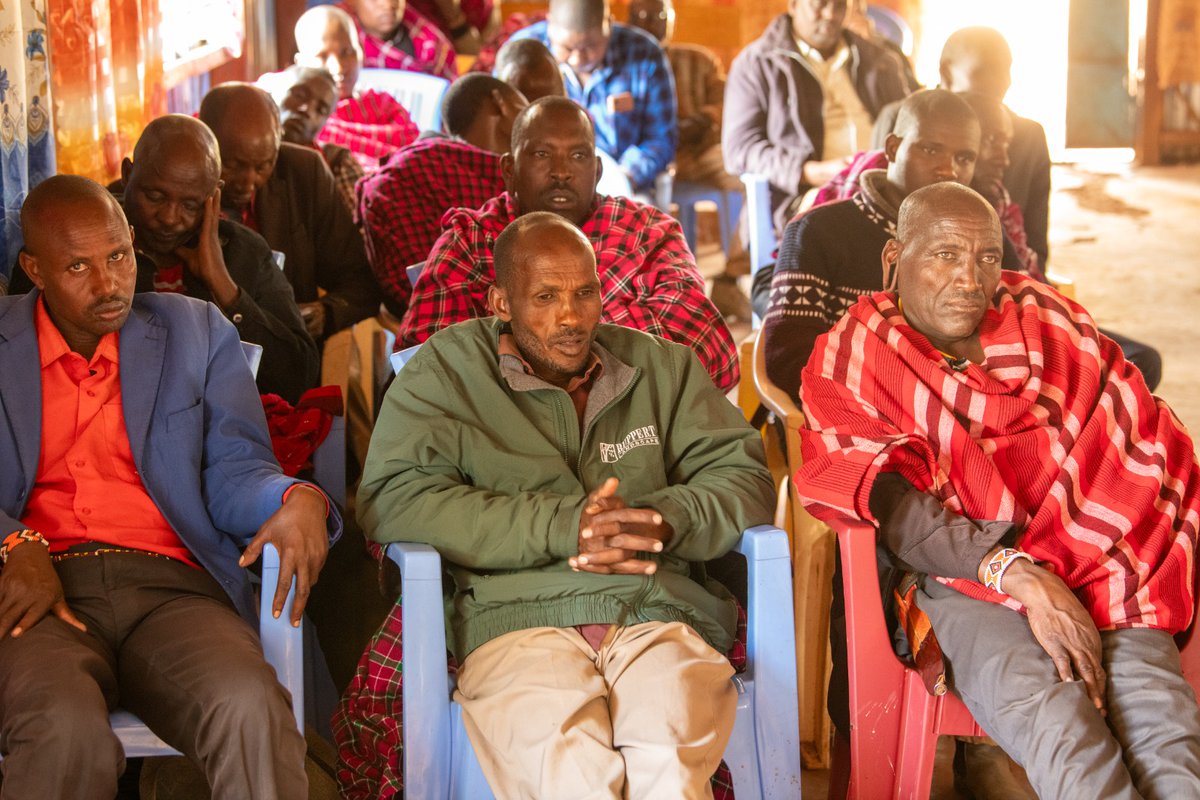 WWF_Kenya's tweet photo. Empowering Communities: The #LandforLife Project at Work! 🌍🤝
A week-long livelihood assessment in the Greater Loita-Shompole ecosystem is underway. On Tuesday, 17 October, our @WWF_Kenya team met with the Entasekera team, bringing together 12 Village Savings and Loans Associations (VSLA). The team will also assess other VSLAs from Ntuka, Elangata, Enkutoto, Olorte and Mausa for an assessment of existing business initiatives.
#SustainableDevelopment #LandforLife