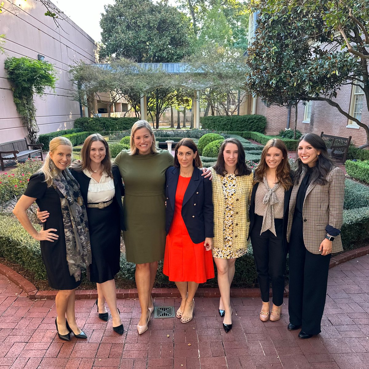 WhitmireMunoz's tweet photo. Fun morning of breakfasts around town! Thank you @HRBC1 for hosting an energetic breakfast with endorsed candidate @whitmire_john, and always an informative session when @UHouston professor @bjrottinghaus brings the stats!! #Election2023 #votehou #cityelections #electionsmatter https://t.co/It5OSplFPe