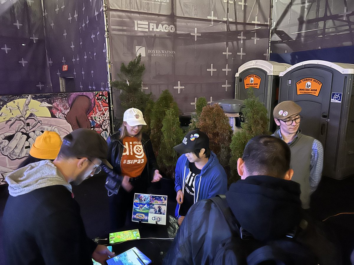Had fun yesterday at Central Square Game Lab! Thank you <a href="/Arcade_Awesome/">Arcade Awesome 🎮</a> for having us over at Starlight Square! 😊

#ArcadeAwesome #CentralSquareGameLab #StarlightSquare #MassDigi #indiegames #indiedev #indiegamedev #mobilegames #gamedevstudio #gamdev #mobilegame #gamingcommunity