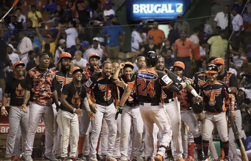 Jeimer Candelario (@jeimer24c) on Twitter photo Deseándole
Ami <a href="/TorosdelEste/">Toros Del Este</a> Salud sobre todo mi compañeros y armonía en este inicio de torneo y recuerde que no se deje apagar el toro lío desde temprano bring it back home 🏆🙏🏽⏰🐂⚾️🧡 Deseándole
Ami <a href="/TorosdelEste/">Toros Del Este</a> Salud sobre todo mi compañeros y armonía en este inicio de torneo y recuerde que no se deje apagar el toro lío desde temprano bring it back home 🏆🙏🏽⏰🐂⚾️🧡